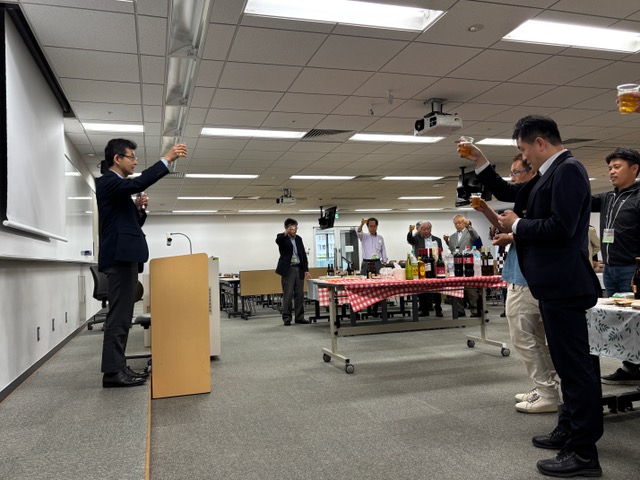 高井理工学研究科委員長の乾杯の音頭